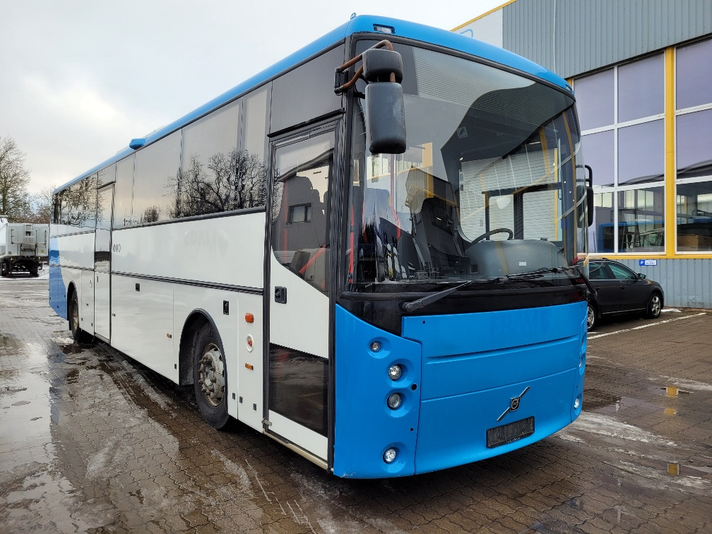 VOLVO B9R VEST HORISONT, KLIIMA, 7.2012, EURO 5, HANDICAP LIFT, 45 seats, 12,7m - Приградски автобус: слика 1 VOLVO B9R VEST HORISONT, KLIIMA, 7.2012, EURO 5, HANDICAP LIFT, 45 seats, 12,7m - Приградски автобус: слика 1