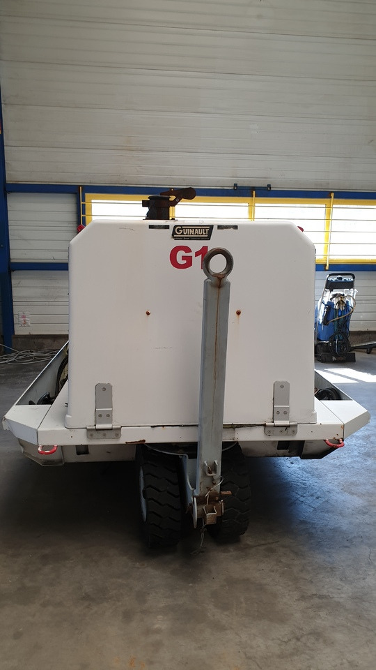 GUINAULT GPU GA120KvA+28DV - Аеродромски извор на напојување: слика 2 GUINAULT GPU GA120KvA+28DV - Аеродромски извор на напојување: слика 2