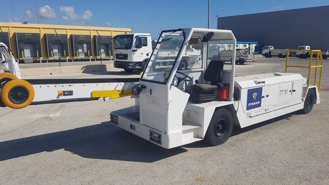 TEMG BELTLOADER TG6000 - Транспортна лента за авиони: слика 2 TEMG BELTLOADER TG6000 - Транспортна лента за авиони: слика 2
