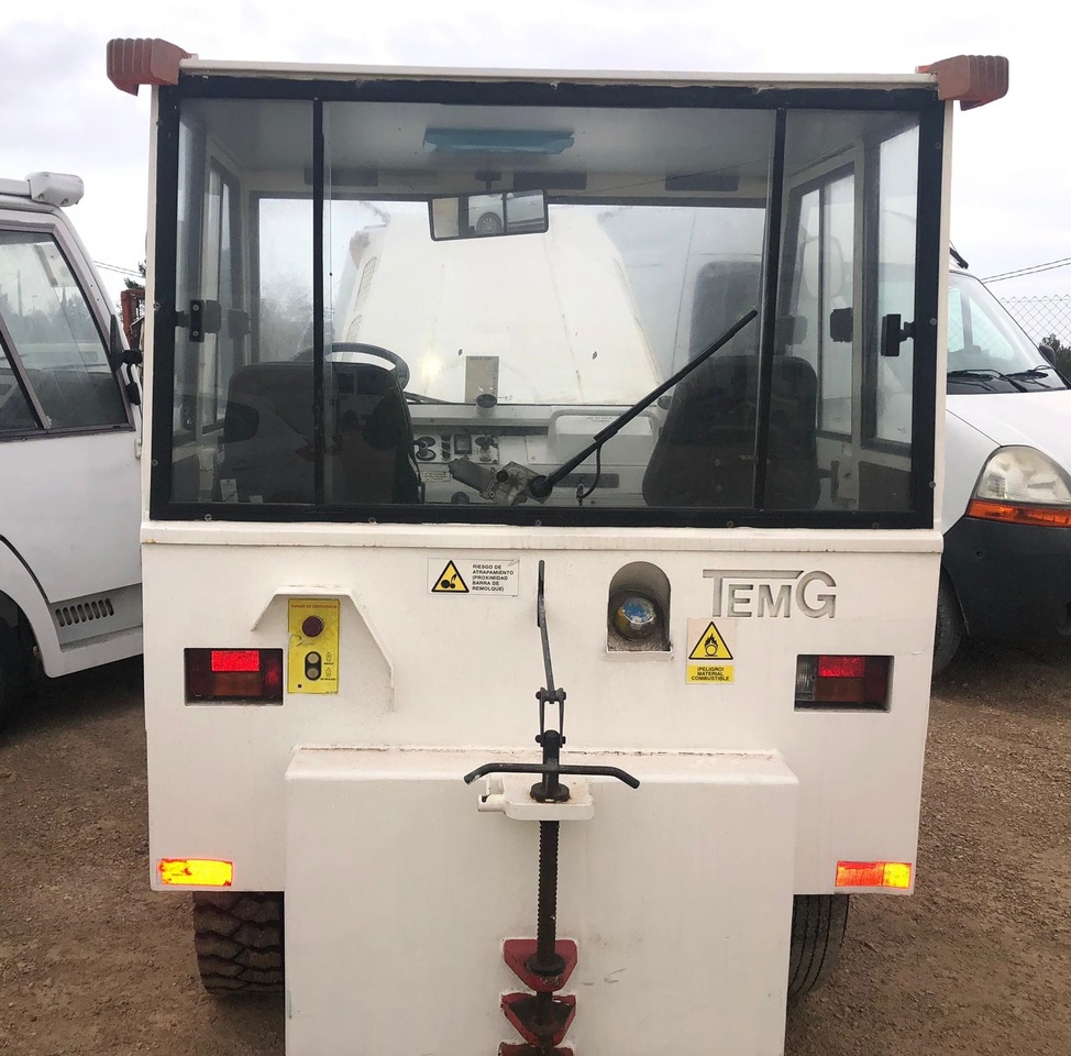 TEMG TRACTOR/DIESEL TG5000 - Трактор за багаж: слика 4 TEMG TRACTOR/DIESEL TG5000 - Трактор за багаж: слика 4