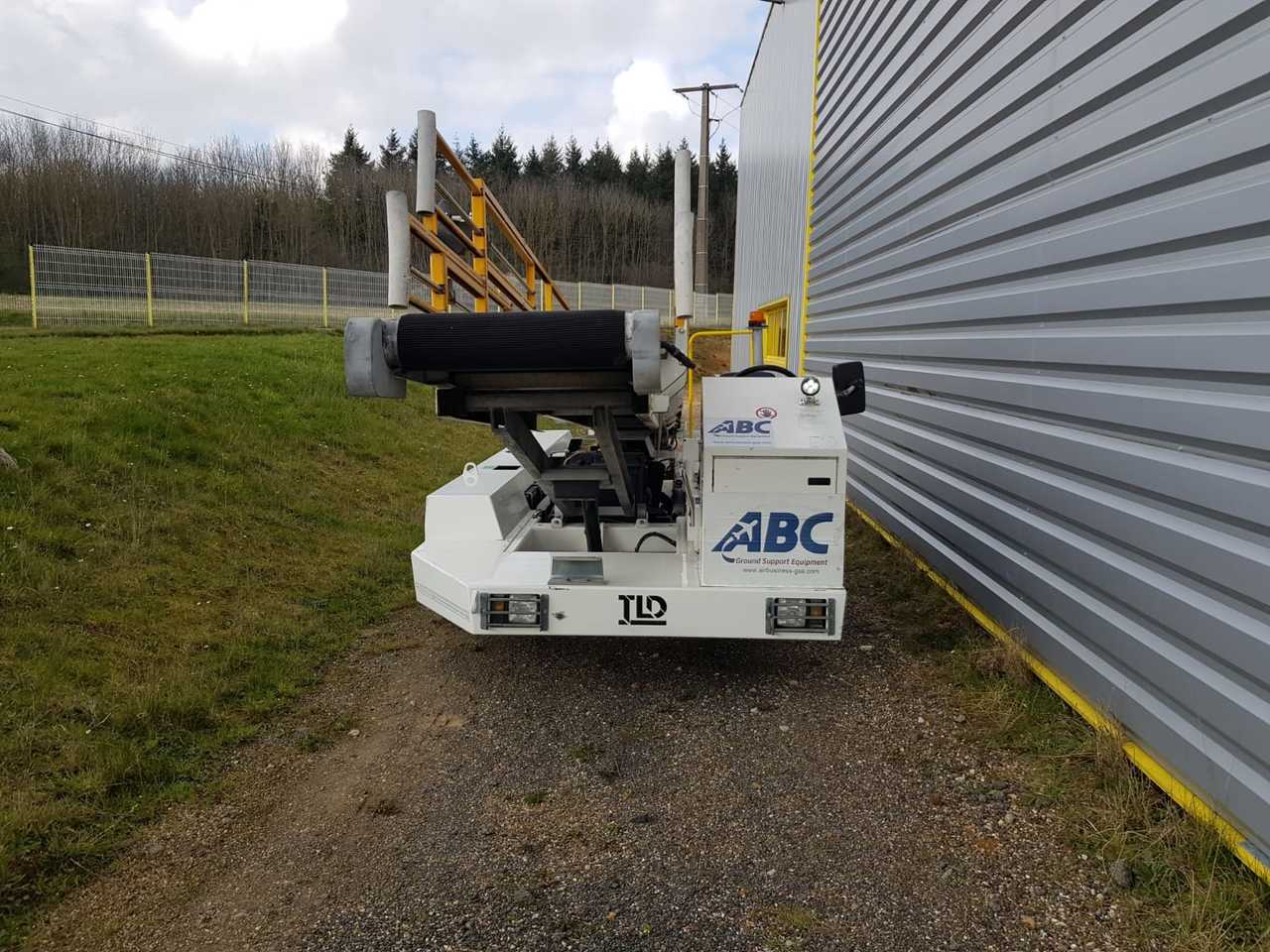 TLD Beltloader NBL - Транспортна лента за авиони: слика 2 TLD Beltloader NBL - Транспортна лента за авиони: слика 2