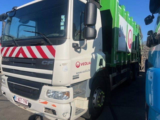 DAF CF 310 FAG75.310 CF 6x2 - Камион за ѓубре: слика 2 DAF CF 310 FAG75.310 CF 6x2 - Камион за ѓубре: слика 2