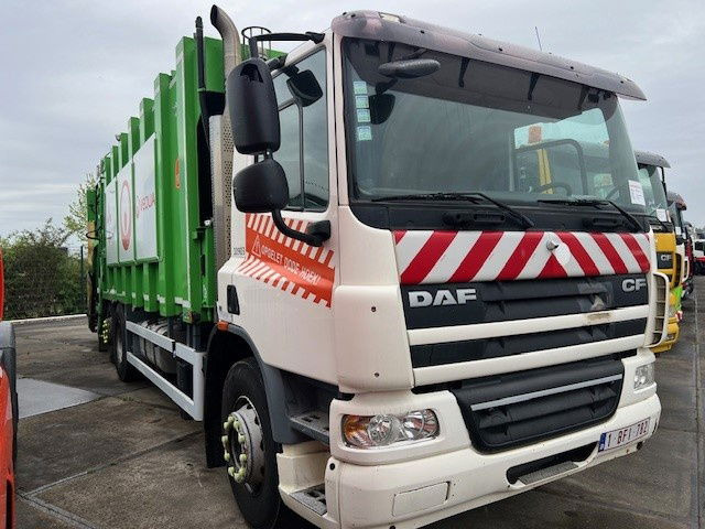 DAF CF 75.250 FAN75.250 CF 6X2 - Камион за ѓубре: слика 2 DAF CF 75.250 FAN75.250 CF 6X2 - Камион за ѓубре: слика 2