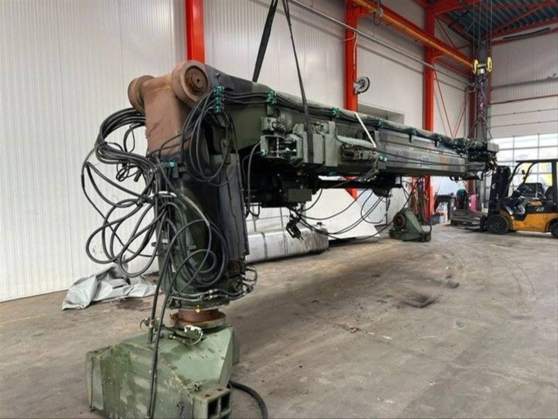 Hiab AS 2500 Uitschuif mast voor zend mast/antenne - Кран за натоварување за Камион: слика 4 Hiab AS 2500 Uitschuif mast voor zend mast/antenne - Кран за натоварување за Камион: слика 4