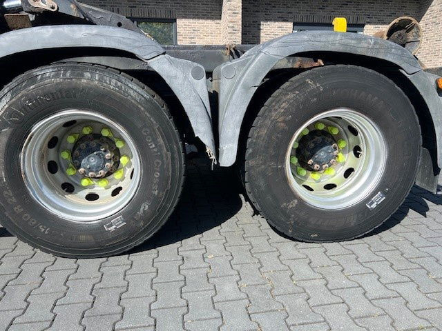 MAN TGA 26.360 .360 6X2 Hooksystem - Транспортер на контејнер/ Камион со променливо тело: слика 4 MAN TGA 26.360 .360 6X2 Hooksystem - Транспортер на контејнер/ Камион со променливо тело: слика 4
