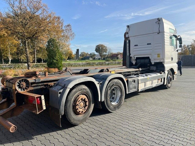 MAN TGA 26.440 .440 6x2 - Транспортер на контејнер/ Камион со променливо тело: слика 4 MAN TGA 26.440 .440 6x2 - Транспортер на контејнер/ Камион со променливо тело: слика 4