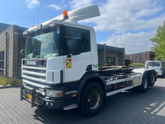Scania P114-380 - Транспортер на контејнер/ Камион со променливо тело: слика 1 Scania P114-380 - Транспортер на контејнер/ Камион со променливо тело: слика 1