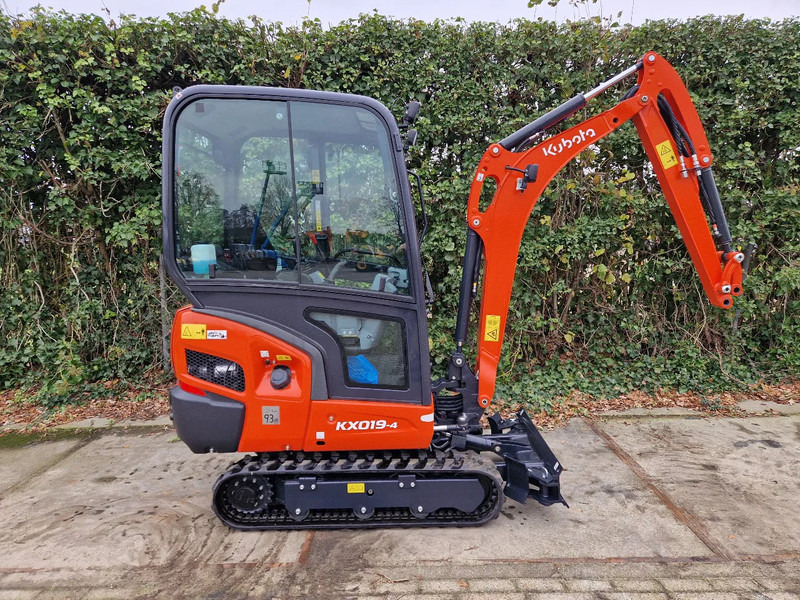 Kubota KX019-4 Hi-spec (NIEUW) - Мини багер: слика 2 Kubota KX019-4 Hi-spec (NIEUW) - Мини багер: слика 2