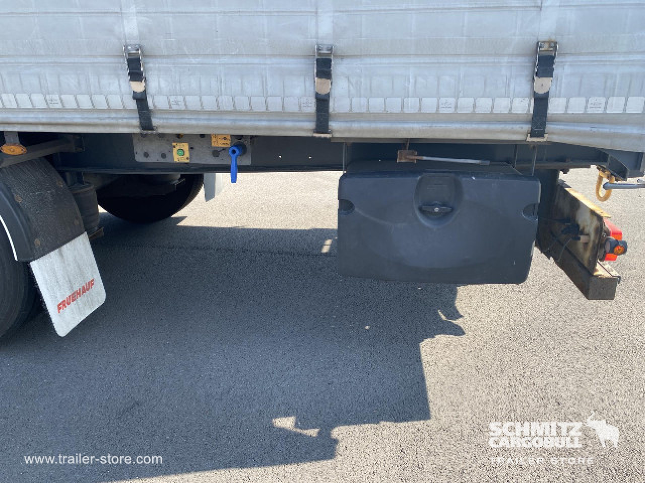 FRUEHAUF Curtainsider Standard Taillift - Полуприколка со церада: слика 5 FRUEHAUF Curtainsider Standard Taillift - Полуприколка со церада: слика 5