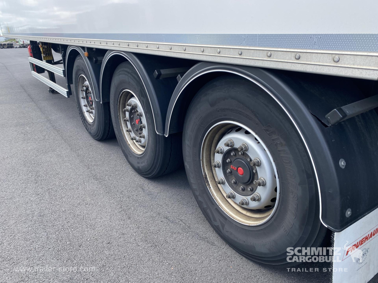 FRUEHAUF Dryfreight Standard - Полуприколка сандучар: слика 2 FRUEHAUF Dryfreight Standard - Полуприколка сандучар: слика 2