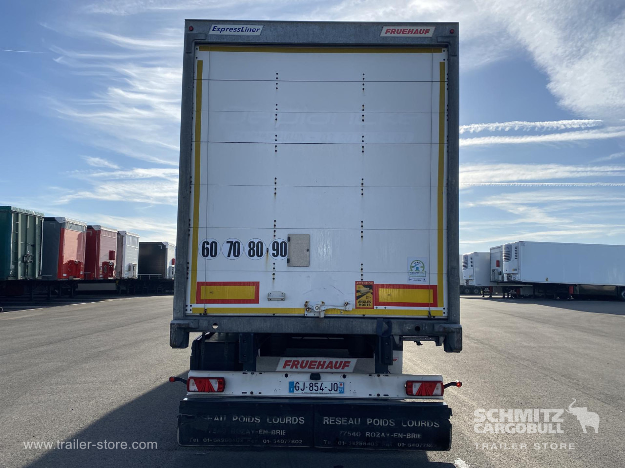FRUEHAUF Dryfreight Standard Roller shutter door - Полуприколка сандучар: слика 4 FRUEHAUF Dryfreight Standard Roller shutter door - Полуприколка сандучар: слика 4