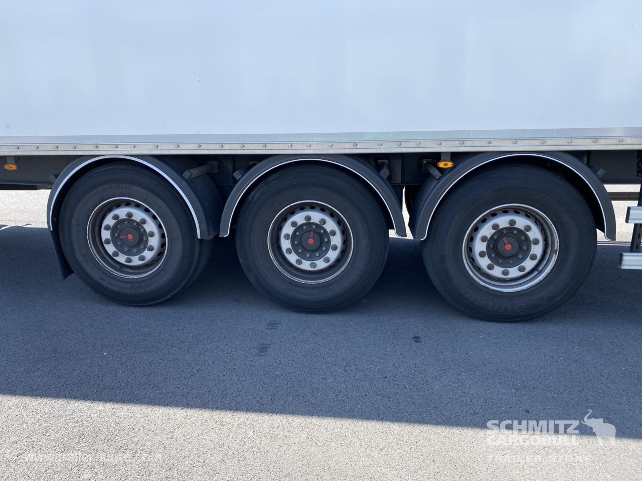 FRUEHAUF Dryfreight Standard Roller shutter door - Полуприколка сандучар: слика 3 FRUEHAUF Dryfreight Standard Roller shutter door - Полуприколка сандучар: слика 3