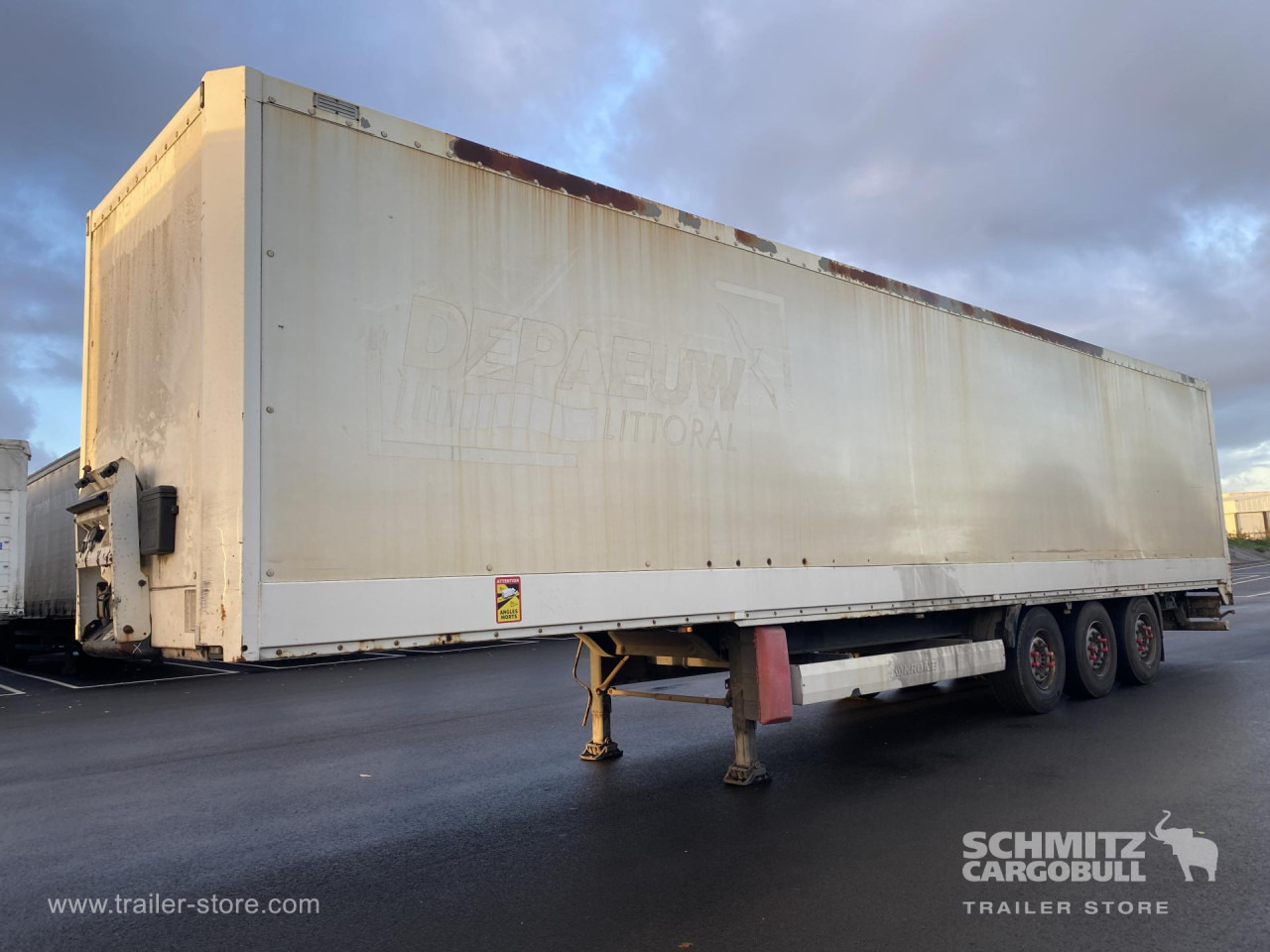 KRONE Dryfreight Standard - Полуприколка сандучар: слика 4 KRONE Dryfreight Standard - Полуприколка сандучар: слика 4