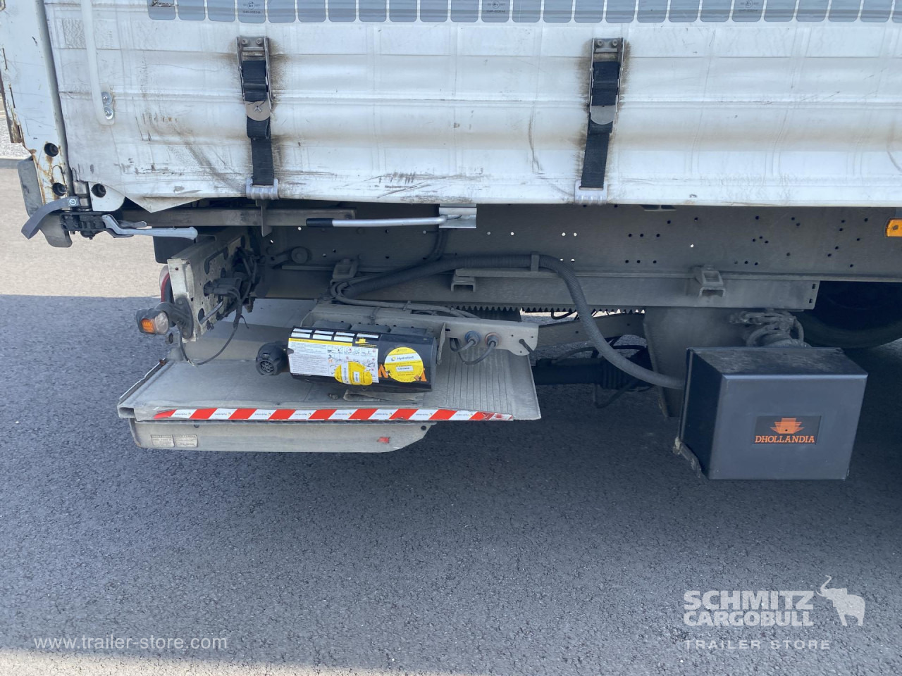 SCHMITZ Curtainsider Mega Taillift - Полуприколка со церада: слика 2 SCHMITZ Curtainsider Mega Taillift - Полуприколка со церада: слика 2