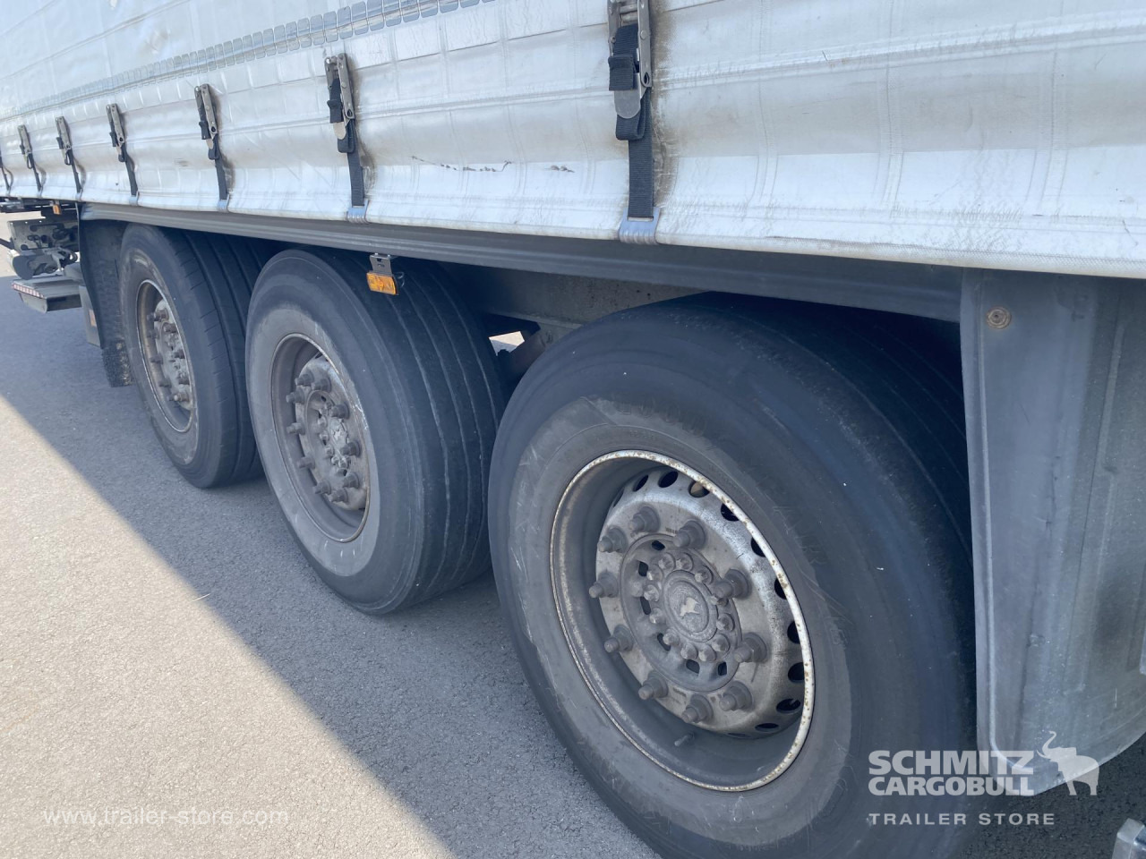 SCHMITZ Curtainsider Mega Taillift - Полуприколка со церада: слика 3 SCHMITZ Curtainsider Mega Taillift - Полуприколка со церада: слика 3