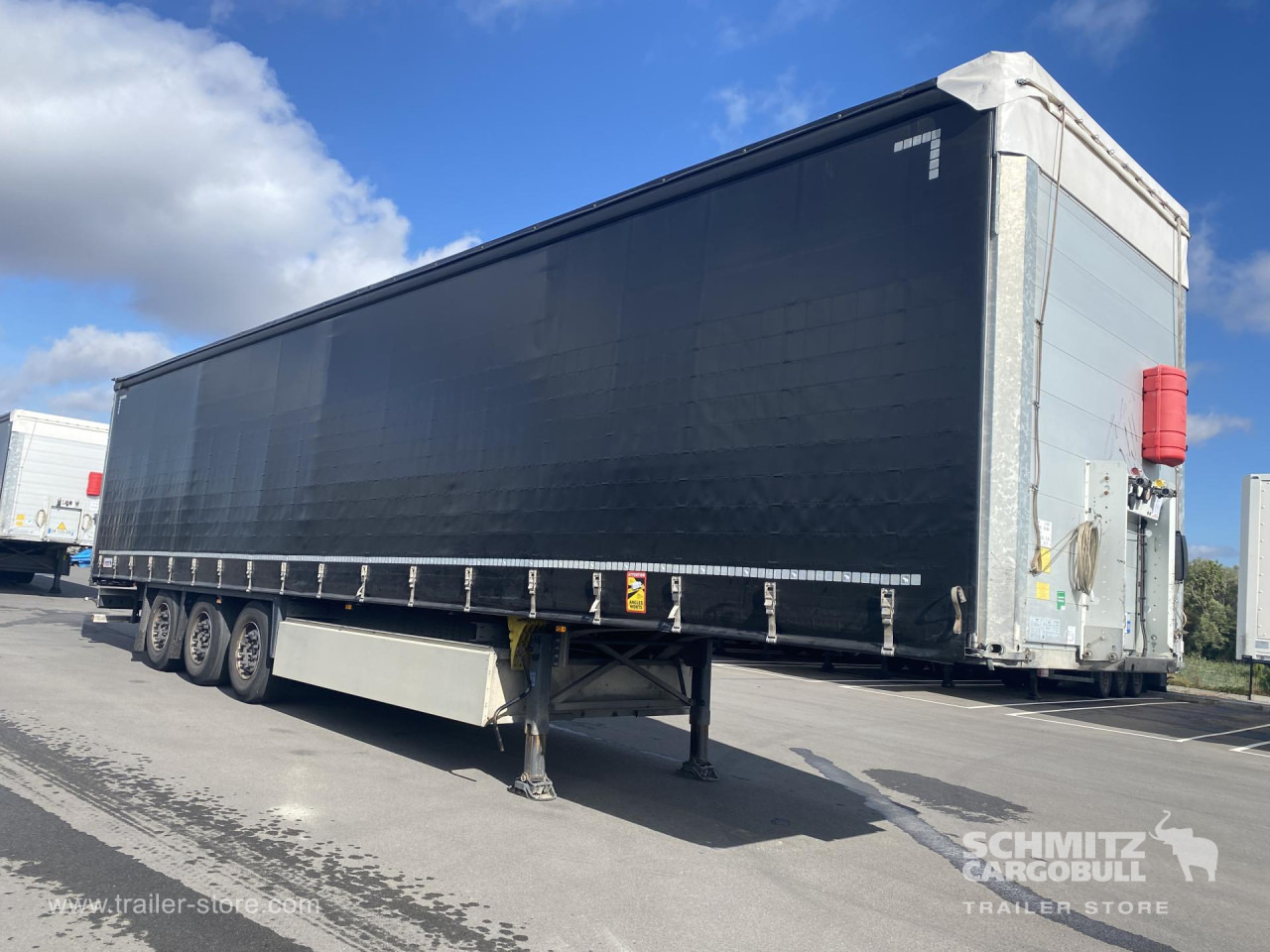 SCHMITZ Curtainsider Standard - Полуприколка со церада: слика 1 SCHMITZ Curtainsider Standard - Полуприколка со церада: слика 1