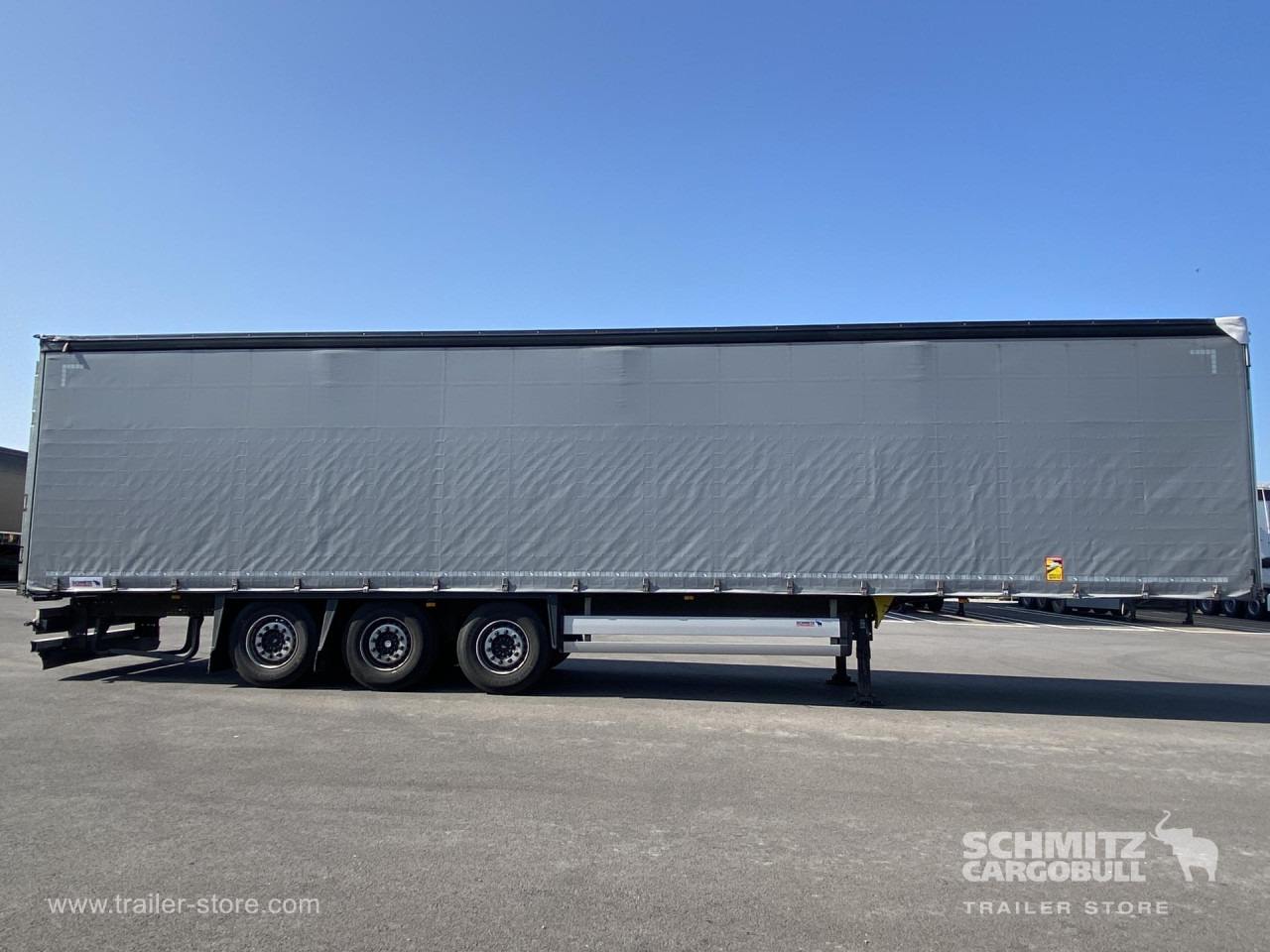 SCHMITZ Curtainsider Standard - Полуприколка со церада: слика 2 SCHMITZ Curtainsider Standard - Полуприколка со церада: слика 2