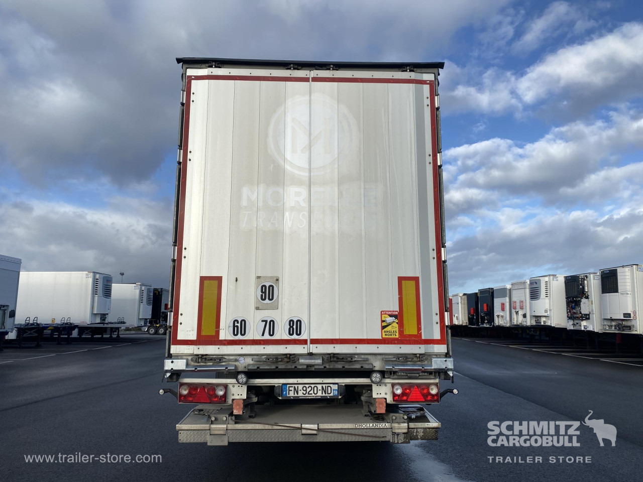 SCHMITZ Curtainsider Standard Taillift - Полуприколка со церада: слика 2 SCHMITZ Curtainsider Standard Taillift - Полуприколка со церада: слика 2