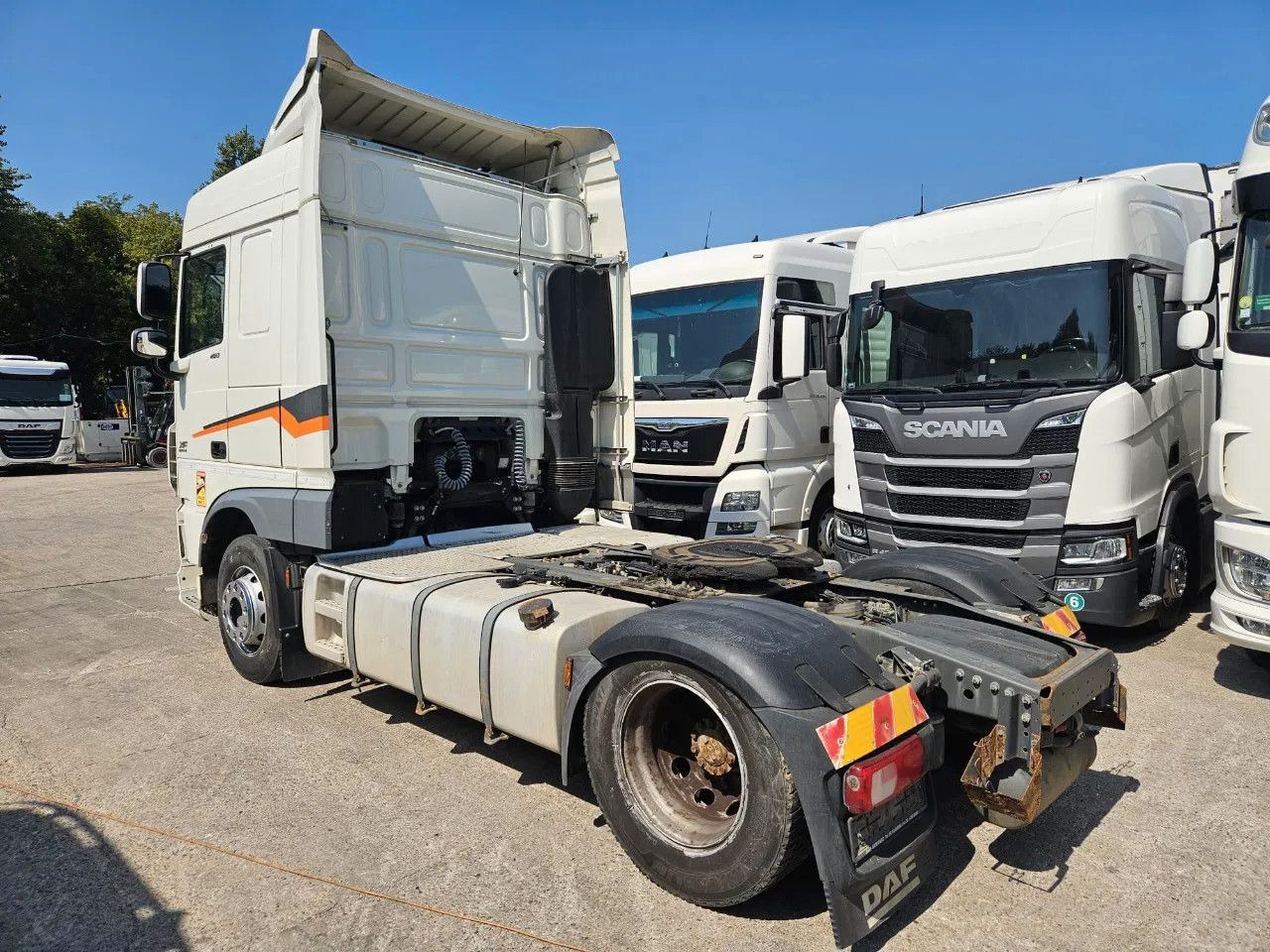 DAF XF 460 Space Cab Standklima 2 units - Камион влекач: слика 3 DAF XF 460 Space Cab Standklima 2 units - Камион влекач: слика 3