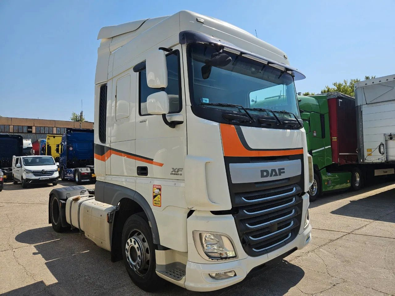 DAF XF 460 Space Cab Standklima 2 units - Камион влекач: слика 2 DAF XF 460 Space Cab Standklima 2 units - Камион влекач: слика 2