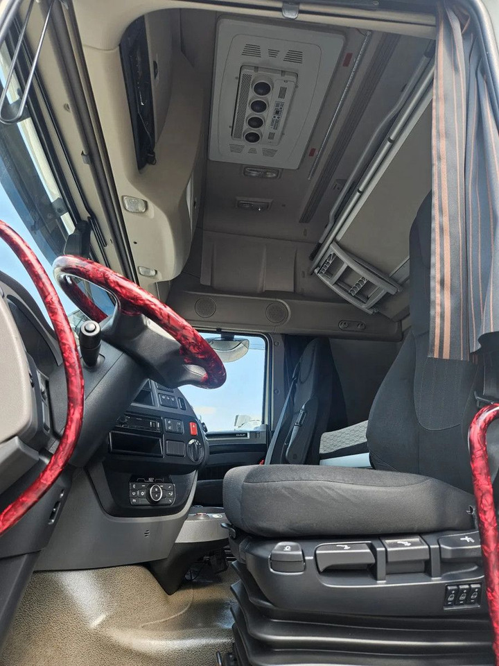 DAF XF 480 SSC Intarder Standklima Full Spoiler - Камион влекач: слика 5 DAF XF 480 SSC Intarder Standklima Full Spoiler - Камион влекач: слика 5