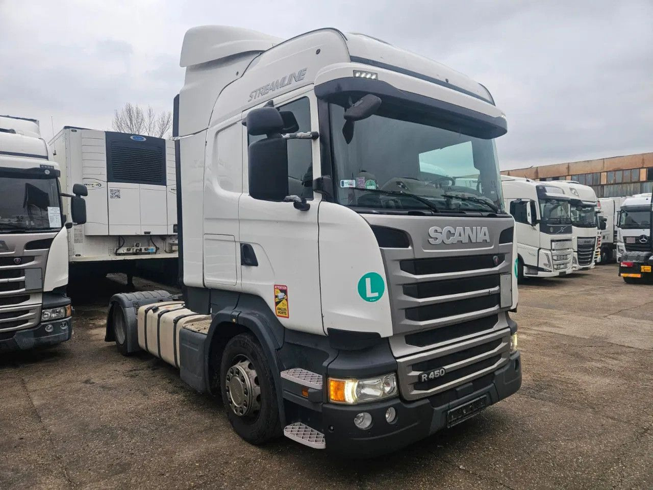 Scania R450 Mega StandKlima Highline - 3 units in stock - Камион влекач: слика 2 Scania R450 Mega StandKlima Highline - 3 units in stock - Камион влекач: слика 2