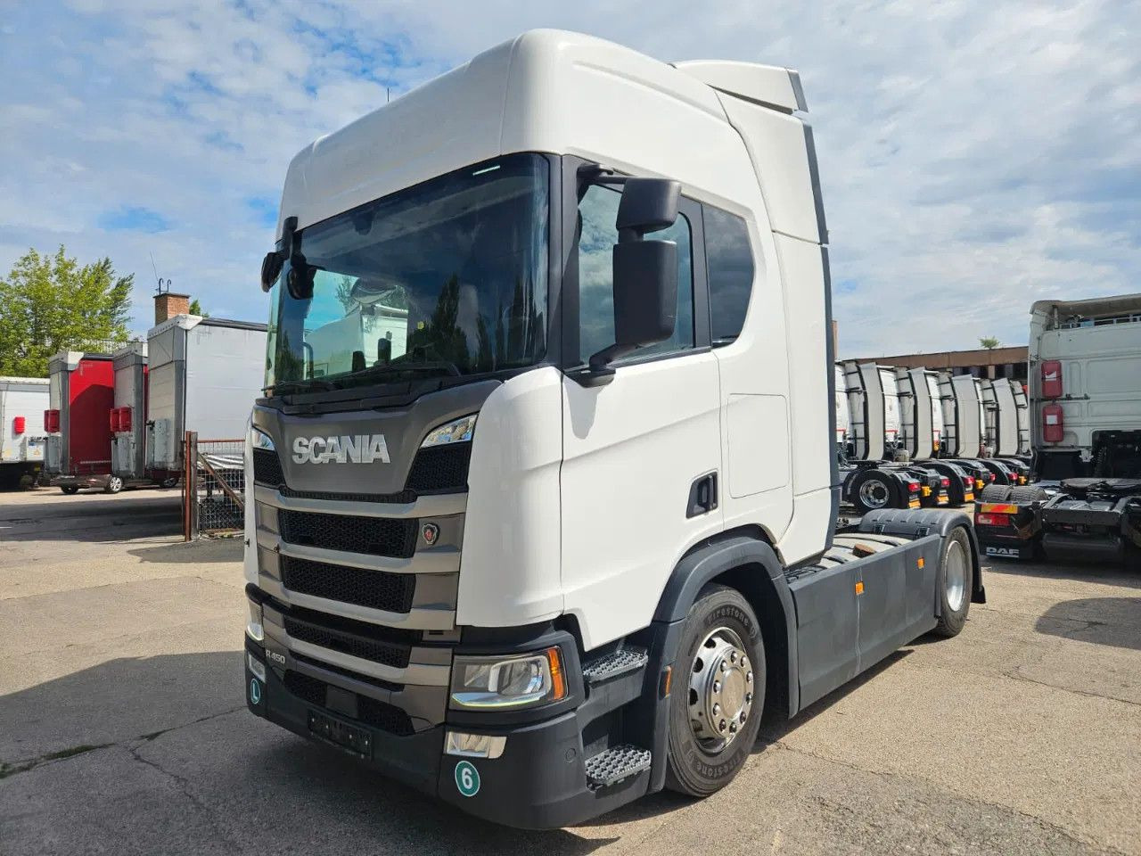 Scania R450 Standklima, 2 fridges, Big Navi, Digital Di - Камион влекач: слика 1 Scania R450 Standklima, 2 fridges, Big Navi, Digital Di - Камион влекач: слика 1