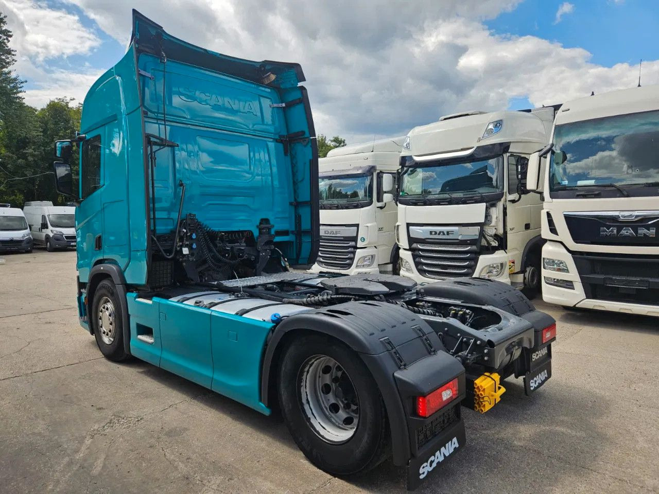 Scania R500 Standard-Turquoise-Standklima-Big NAVI-Hydr - Камион влекач: слика 4 Scania R500 Standard-Turquoise-Standklima-Big NAVI-Hydr - Камион влекач: слика 4