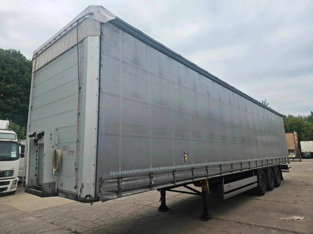 Schmitz Cargobull SCB S3T Standard 3 units! Lifting Axle A&C, XL C - Полуприколка со церада: слика 2 Schmitz Cargobull SCB S3T Standard 3 units! Lifting Axle A&C, XL C - Полуприколка со церада: слика 2
