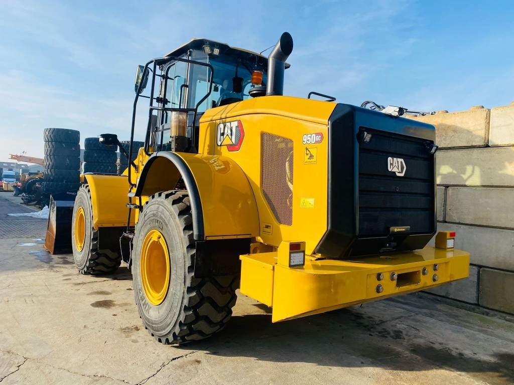 CAT 950 GC - Натоварувач на тркала: слика 4 CAT 950 GC - Натоварувач на тркала: слика 4