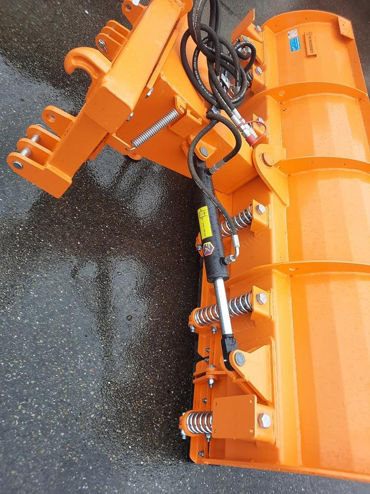 Schneeschild 2,2m Volvo Cat Liebherr Schlepper Radlader Hoflader - Плуг за чистење снег: слика 5 Schneeschild 2,2m Volvo Cat Liebherr Schlepper Radlader Hoflader - Плуг за чистење снег: слика 5