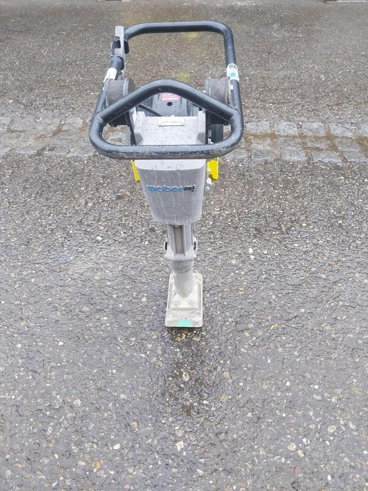 Weber SRV 300 II Stampfer Frosch Verdichter Rüttelplatte - Разбивач: слика 2 Weber SRV 300 II Stampfer Frosch Verdichter Rüttelplatte - Разбивач: слика 2