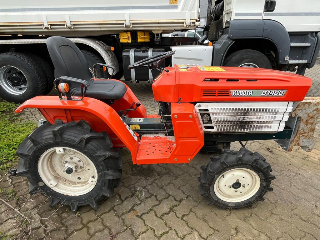 KUBOTA Trecker 1400 Diverse mit Zapfwelle am Heck und Heuwender - Мини трактор: слика 5 KUBOTA Trecker 1400 Diverse mit Zapfwelle am Heck und Heuwender - Мини трактор: слика 5