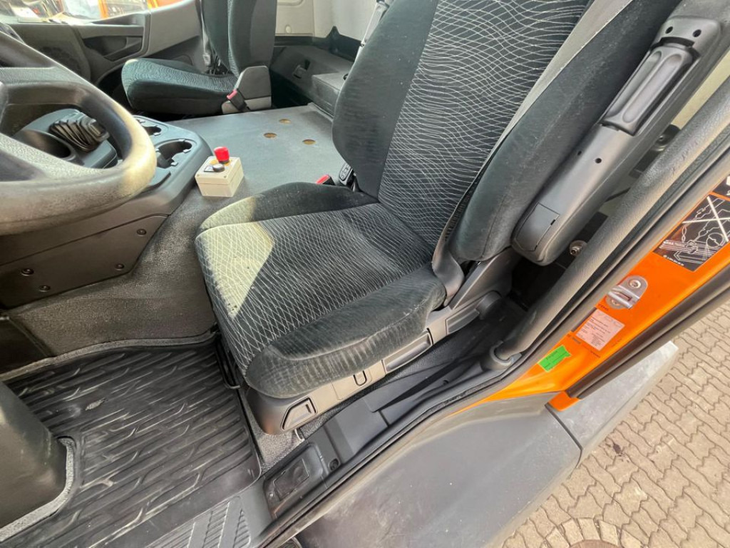 MERCEDES-BENZ Arocs 3236 8x4 Betonmischer Deutsch Top AP Achsen - Камион: слика 2 MERCEDES-BENZ Arocs 3236 8x4 Betonmischer Deutsch Top AP Achsen - Камион: слика 2