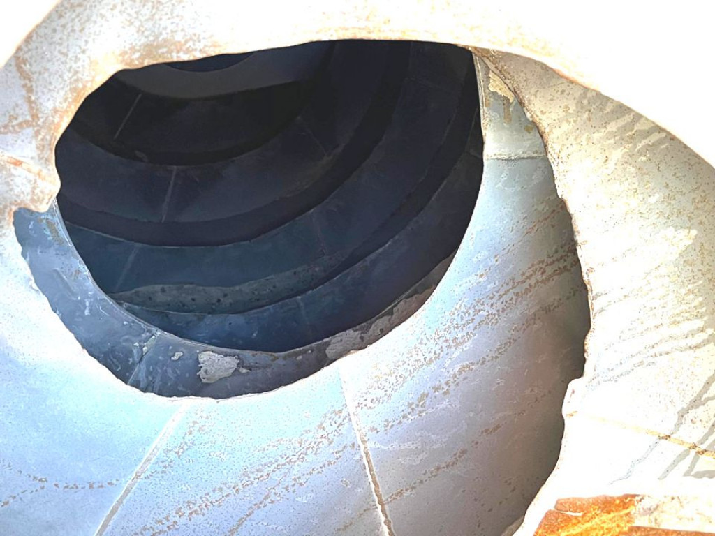 MERCEDES-BENZ Arocs 3236 8x4 Betonmischer Deutsch Top AP Achsen - Камион: слика 3 MERCEDES-BENZ Arocs 3236 8x4 Betonmischer Deutsch Top AP Achsen - Камион: слика 3