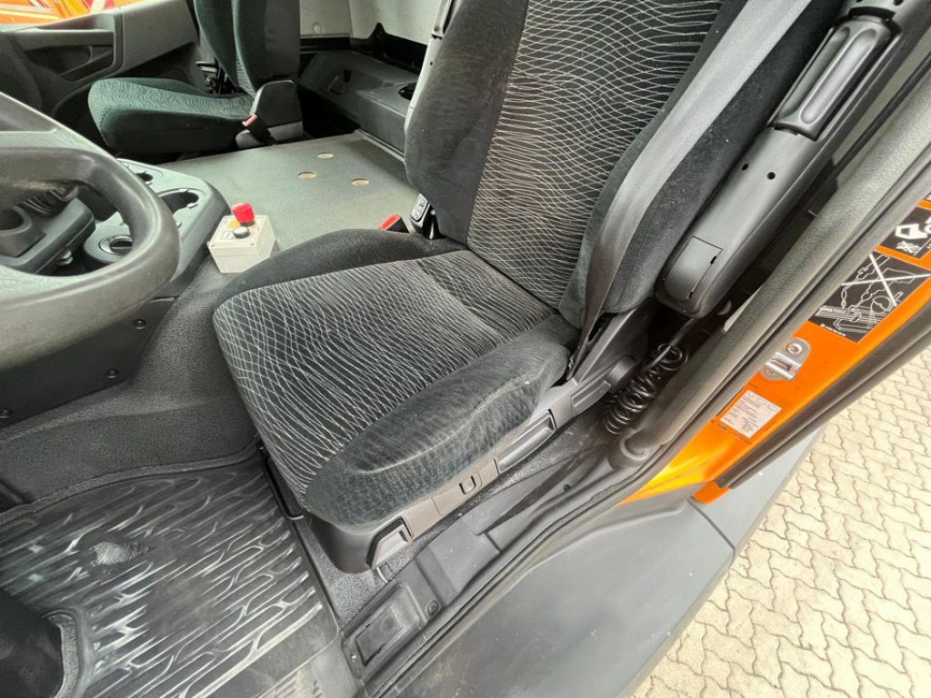 MERCEDES-BENZ Arocs 3236 8x4 Betonmischer Deutsch Top AP Achsen - Камион: слика 2 MERCEDES-BENZ Arocs 3236 8x4 Betonmischer Deutsch Top AP Achsen - Камион: слика 2