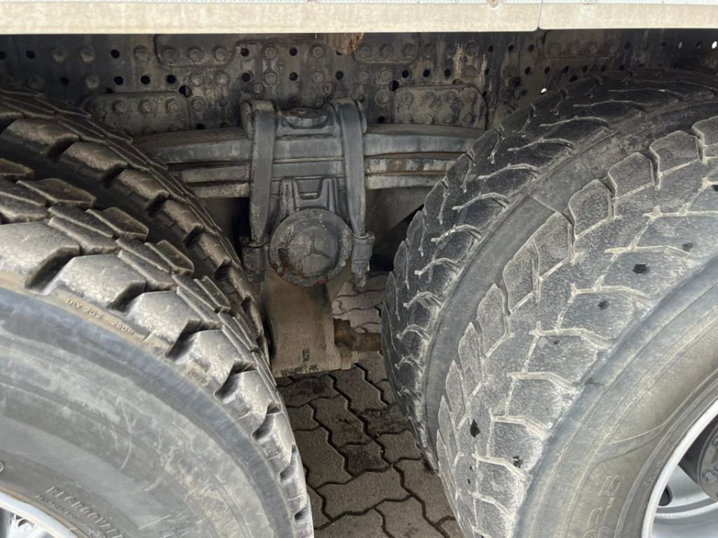Камион MERCEDES-BENZ Arocs 3240 B 8x4 Betonmischer Deutsch Top AP Achsen: слика 6 Камион MERCEDES-BENZ Arocs 3240 B 8x4 Betonmischer Deutsch Top AP Achsen: слика 6