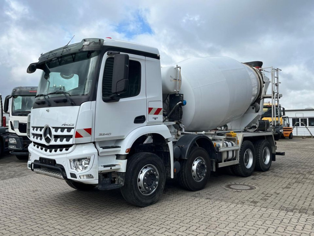 MERCEDES-BENZ Arocs 3240 B 8x4 Betonmischer Deutsch Top AP Achsen - Камион: слика 1 MERCEDES-BENZ Arocs 3240 B 8x4 Betonmischer Deutsch Top AP Achsen - Камион: слика 1