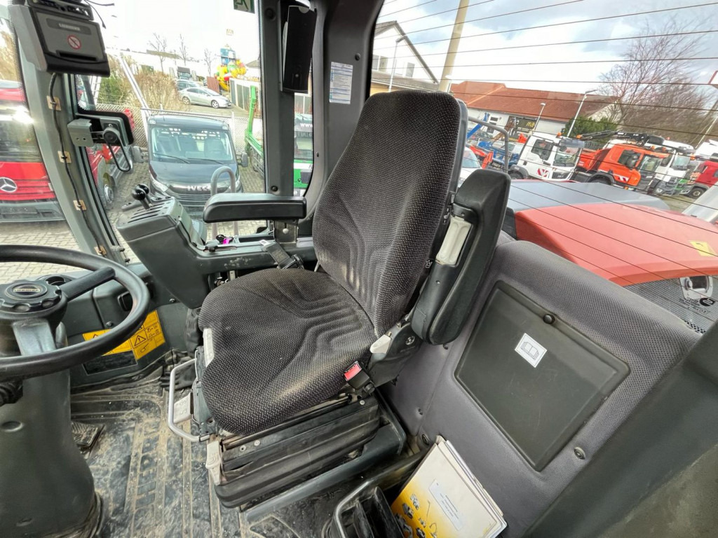 LIEBHERR Radlader L 566 Radlader - Натоварувач на тркала: слика 2 LIEBHERR Radlader L 566 Radlader - Натоварувач на тркала: слика 2