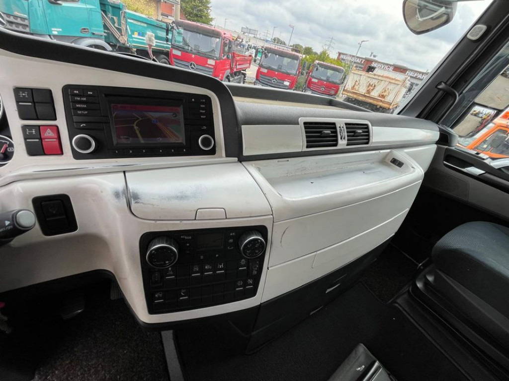 Камион со платформа, Камион со кран MAN MAN TG-X Pritsche Heckkran 26.440 6x4 Hiab XS 166: слика 8