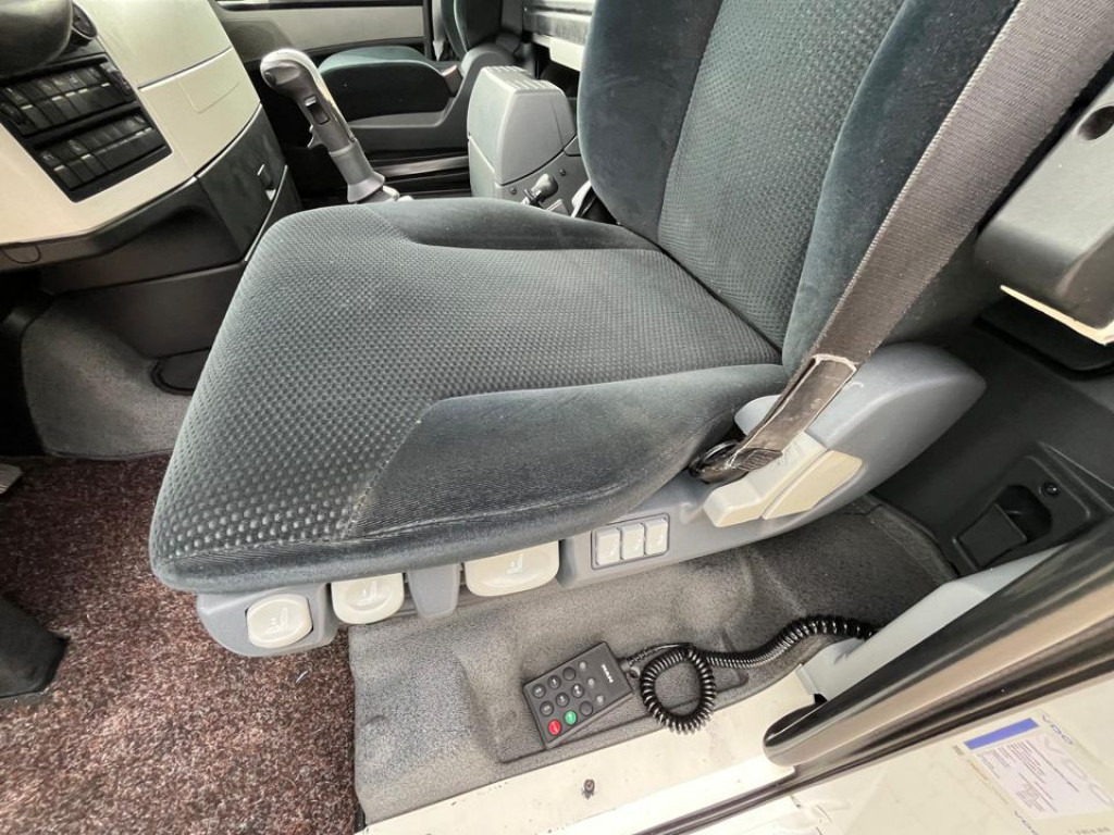 Камион со платформа, Камион со кран MAN MAN TG-X Pritsche Heckkran 26.440 6x4 Hiab XS 166: слика 9