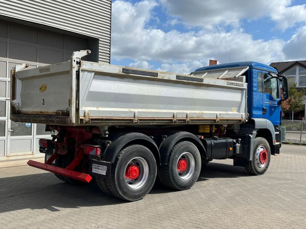 MAN TG-S 26.440 6x4 BB 3-Achs Kipper MeillerSchalter MAN TG-S 26.440 6x4 BB 3-Achs Kipper MeillerSchalter - Кипер: слика 3 MAN TG-S 26.440 6x4 BB 3-Achs Kipper MeillerSchalter MAN TG-S 26.440 6x4 BB 3-Achs Kipper MeillerSchalter - Кипер: слика 3
