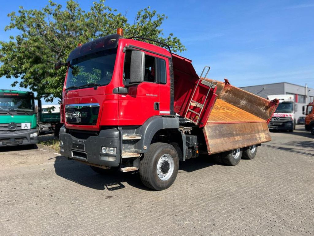 MAN TG-S 26.440 6x6 3-Achs Allradkipper Bordmatik - Кипер: слика 1 MAN TG-S 26.440 6x6 3-Achs Allradkipper Bordmatik - Кипер: слика 1