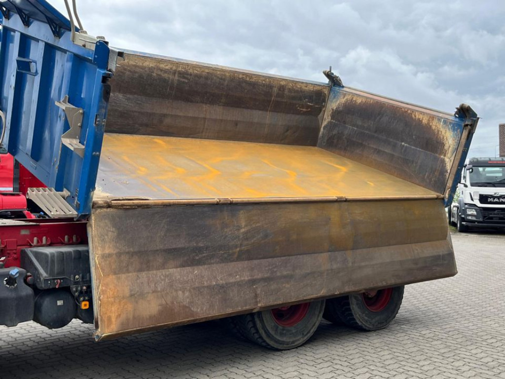 MAN TG-S 26.500 6x6 BB 3-Achs Allradkipper Bordmatik - Кипер: слика 4 MAN TG-S 26.500 6x6 BB 3-Achs Allradkipper Bordmatik - Кипер: слика 4