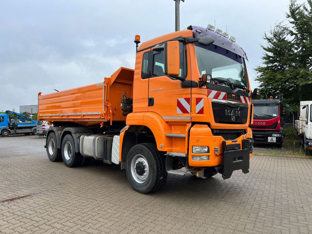 MAN TG-S 33.440 AK 6x6 3-Achs Allradkipper - Кипер: слика 2 MAN TG-S 33.440 AK 6x6 3-Achs Allradkipper - Кипер: слика 2