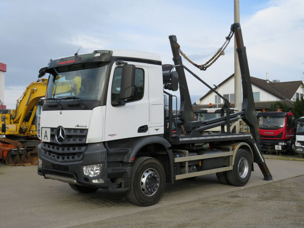 MERCEDES-BENZ Actros 1840 K 4x2 Absetzkipper Euro 6 - Камион за подигање контејнери: слика 1 MERCEDES-BENZ Actros 1840 K 4x2 Absetzkipper Euro 6 - Камион за подигање контејнери: слика 1