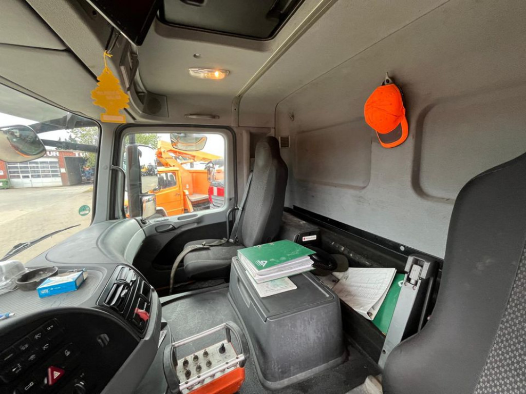 MERCEDES-BENZ Actros 2546 L 6x2 Saug + Spülwagen super Zustand ADR - Вакуумски камион: слика 4 MERCEDES-BENZ Actros 2546 L 6x2 Saug + Spülwagen super Zustand ADR - Вакуумски камион: слика 4