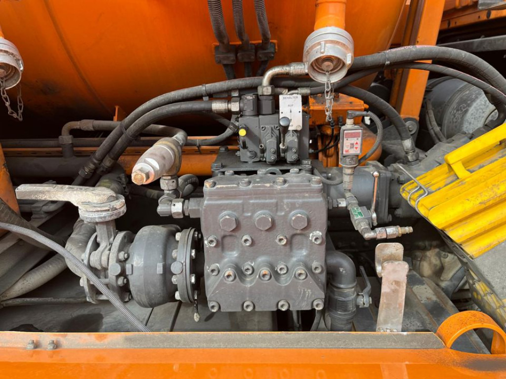 MERCEDES-BENZ Actros 2546 L 6x2 Saug + Spülwagen super Zustand ADR - Вакуумски камион: слика 5 MERCEDES-BENZ Actros 2546 L 6x2 Saug + Spülwagen super Zustand ADR - Вакуумски камион: слика 5