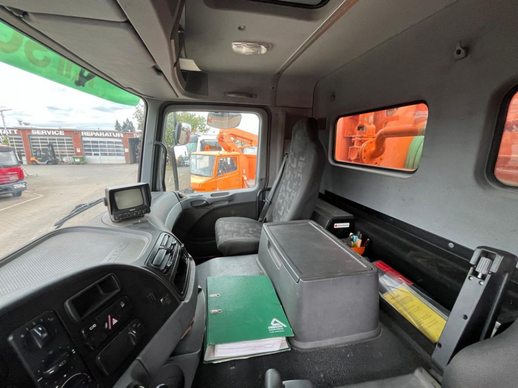 MERCEDES-BENZ Actros 2644 L 6x4 Saug + Spülwagen Kombi Saug+Spül super Zustand - Вакуумски камион: слика 2 MERCEDES-BENZ Actros 2644 L 6x4 Saug + Spülwagen Kombi Saug+Spül super Zustand - Вакуумски камион: слика 2