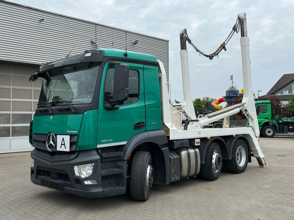 MERCEDES-BENZ Antos 2540 L 6x2 Absetzkipper Vorlauf Lenk - Камион за подигање контејнери: слика 1 MERCEDES-BENZ Antos 2540 L 6x2 Absetzkipper Vorlauf Lenk - Камион за подигање контејнери: слика 1